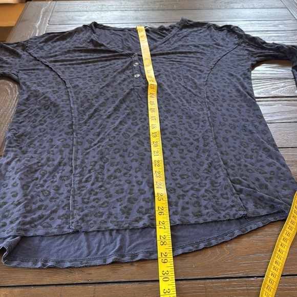 Dear John Blue Black Leopard Print Top - Picture 4 of 4